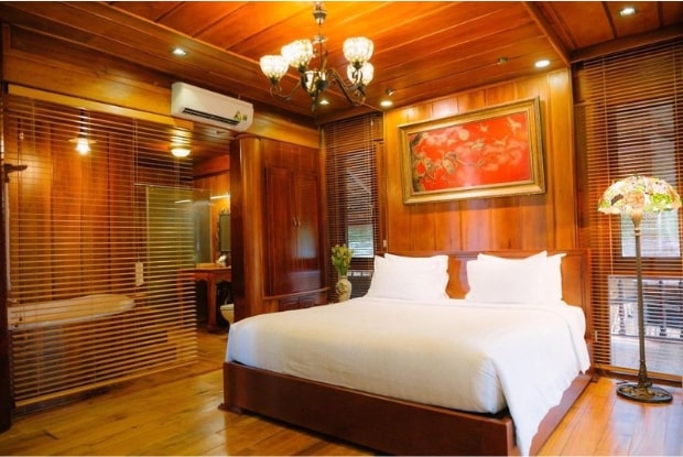 Khách sạn quận 2 có ghế tình yêu - Khách sạn Saigon Riverside Retreat