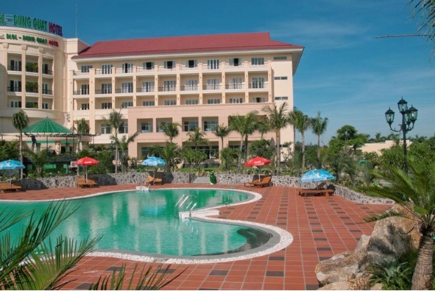 Khách sạn Quảng Ngãi 4 sao - Hồ bơi ở khách sạn Dung Quất