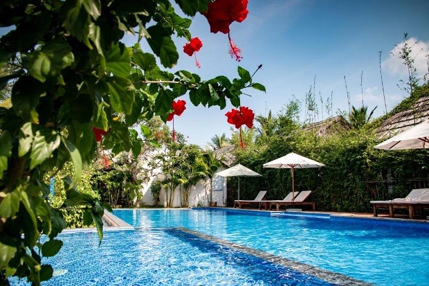 La Casa Resort Phú Quốc - Bể bơi ngoài trời