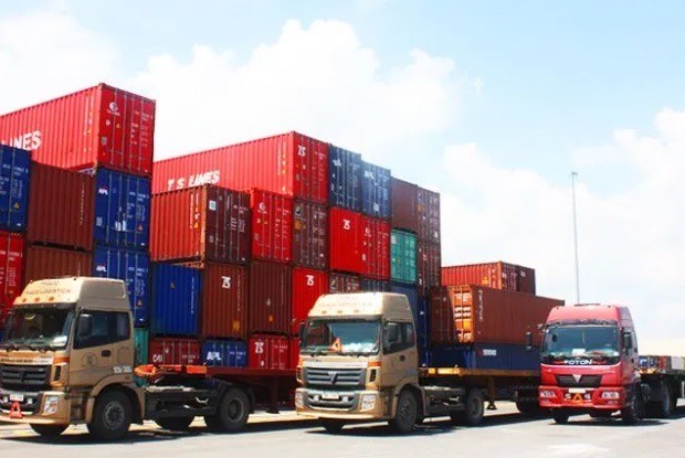 Dịch vụ vận tải container - Long Hoàng