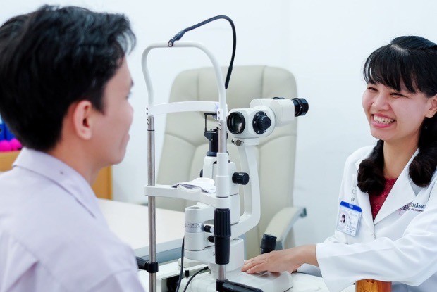 Bệnh viện mắt Sài Gòn - Bác sĩ