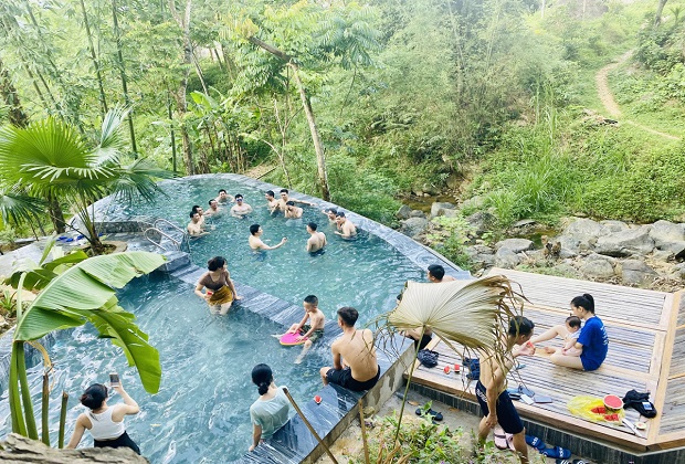 Jungle Lodge Pu Luong - Hồ bơi vô cực view núi rừng