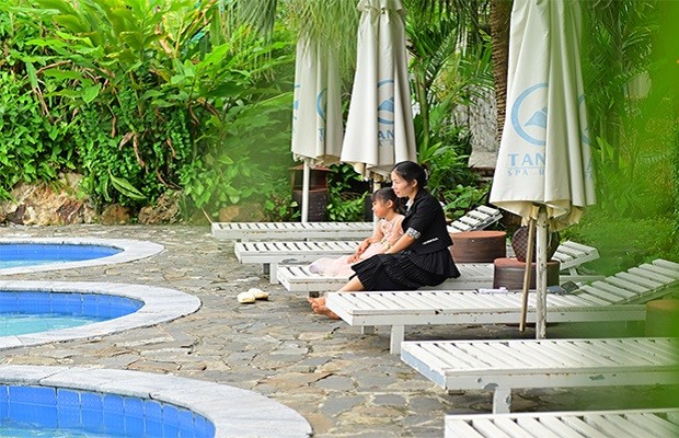 Tản Đà Spa Resort Ba Vì Hà Nội - Bể bơi khoáng nóng, lạnh 