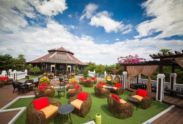 KOI Resort & Spa Hội An - Quầy bar Ánh Trăng
