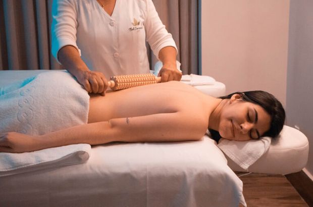 massage lưng tại Huyền Vân Home Spa