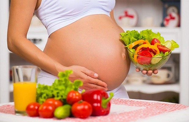 Phụ nữ ăn gì để sinh con trai - chế độ dinh dưỡng
