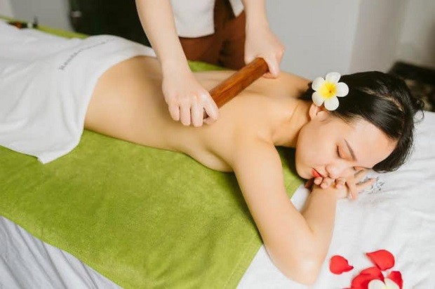 các bài massage thư giãn tại Linh Đăng Spa