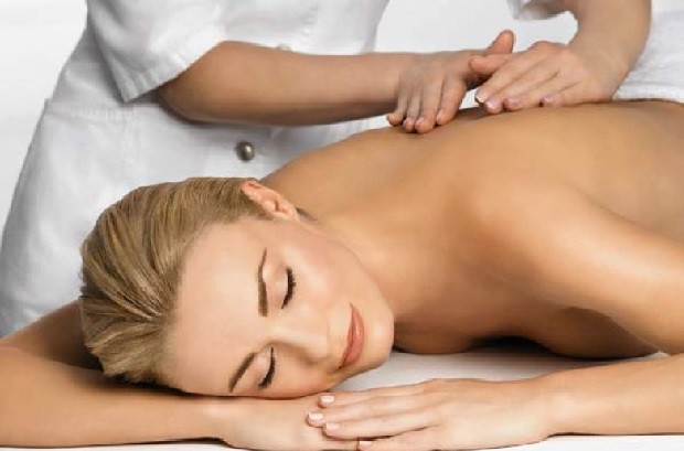 massage lưng tại Khánh Hòa Massage