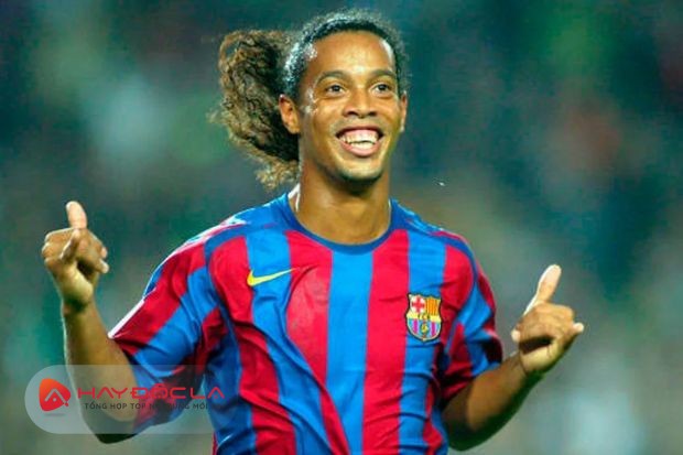 câu lạc bộ bóng đá barcelona - thương vụ Ronaldinho
