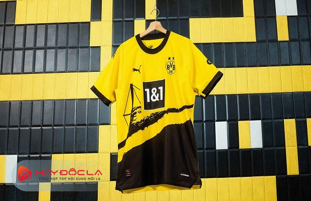 Câu lạc bộ Borussia Dortmund - Áo câu lạc bộ Borussia Dortmund