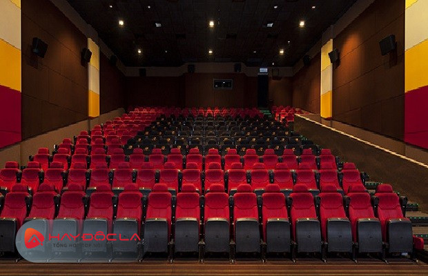 Lotte Cinema Pico Lotte rộng lớn với nhiều dãy ghế