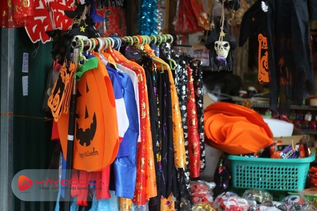 Shop bán phụ kiện hóa trang Halloween - Xì Trum Shop