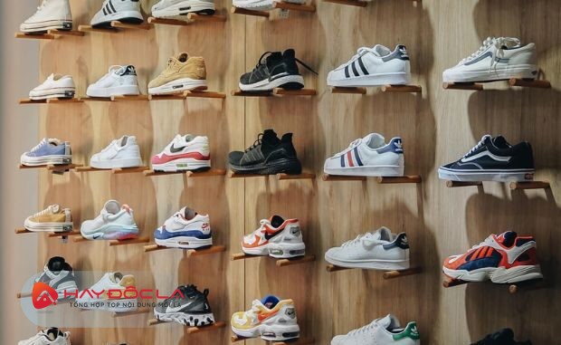 shop giày thể thao tphcm - The Sneakerholic 