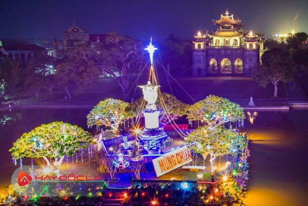 nhà thờ Đá Phát Diệm chuẩn bị ngoại cảnh đón giáng sinh