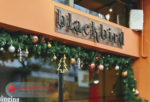 quán cafe trang trí Noel Blackbird Hà Nội