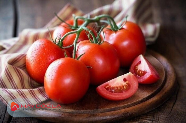 Trị mụn thâm đỏ bằng cà chua