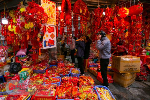 Phong tục ăn Tết của người Hoa ở Sài Gòn - Chuẩn bị đồ cho ngày Tết