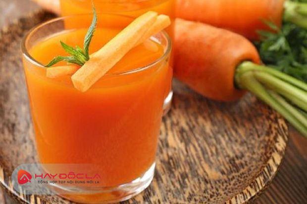 nước ép cà rốt -  bị mụn nên uống nước ép gì