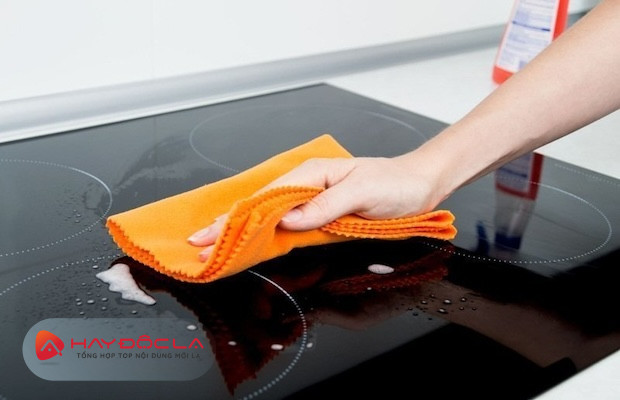 cách dọn vệ sinh nhà ngày tết - vệ sinh bếp hồng ngoại