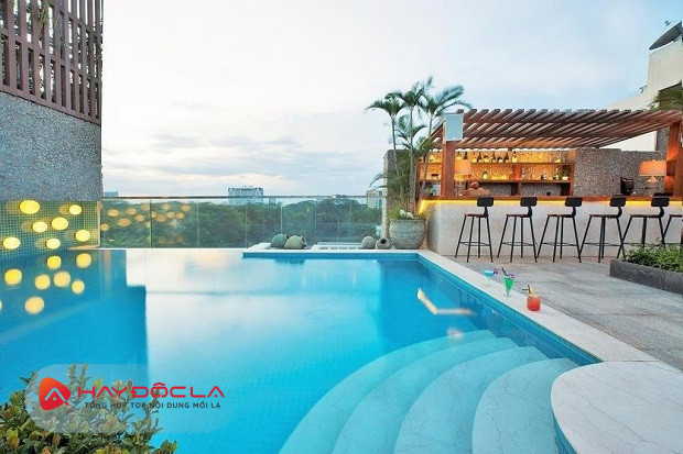 Khách sạn quận 1 có hồ bơi - California Hotel Sai Gon
